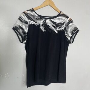 WHBM Black White Embroidered Lace‎ Top Blouse Short Sleeves Style SZ M